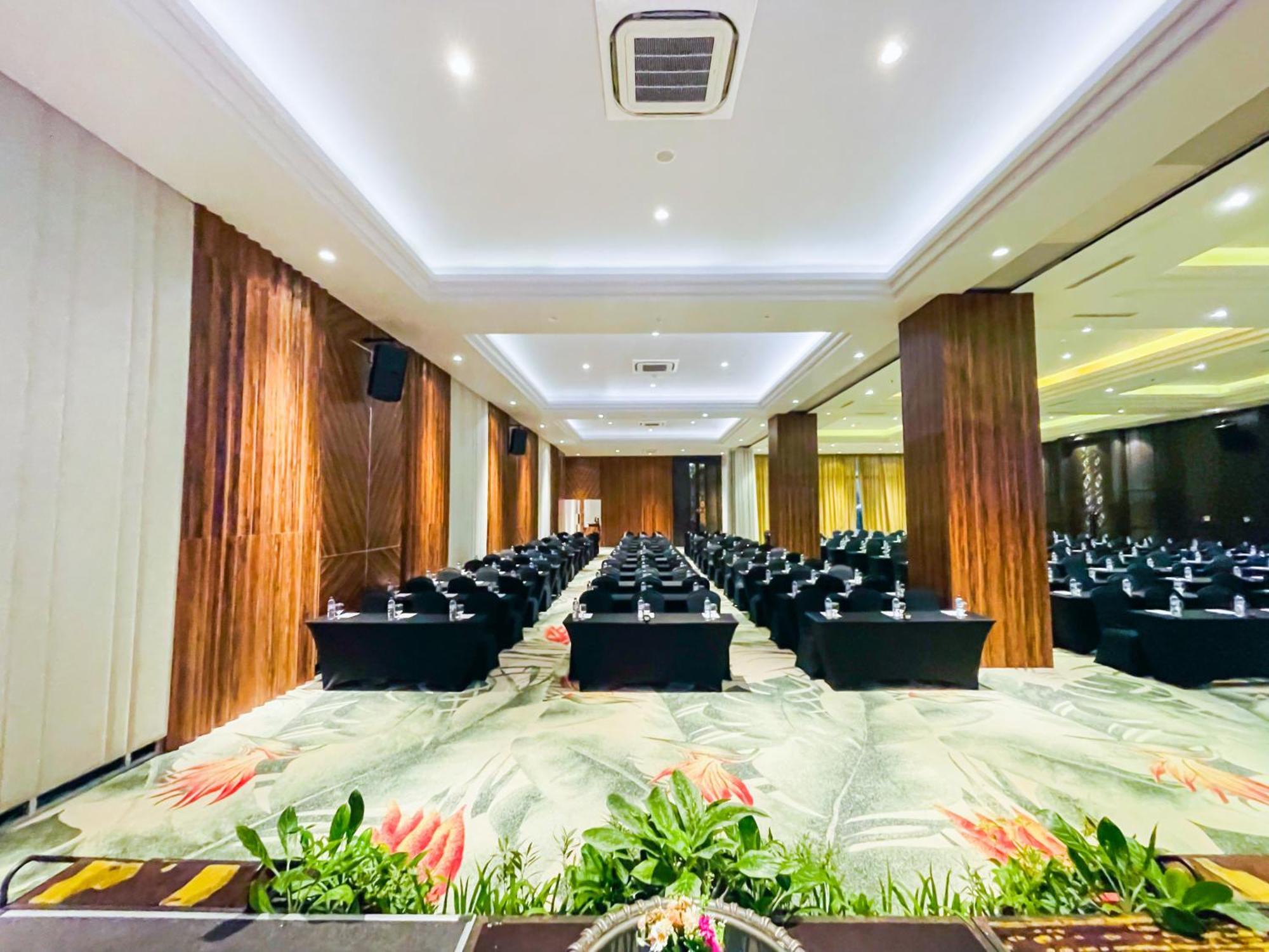 Lombok Astoria Hotel Mataram Exterior foto